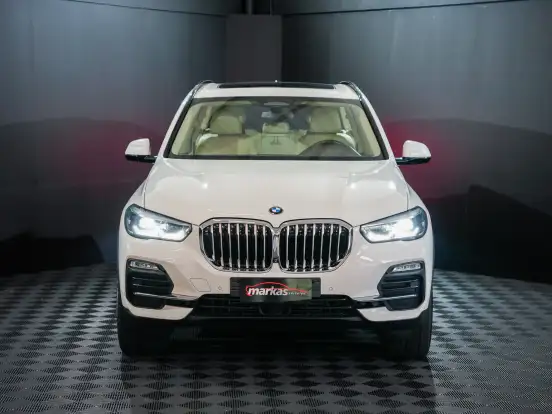 BMW-X5-3.0 4X4 30D I6 TURBO DIESEL 4P AUTOMÁTICO BMW-X5-2019
