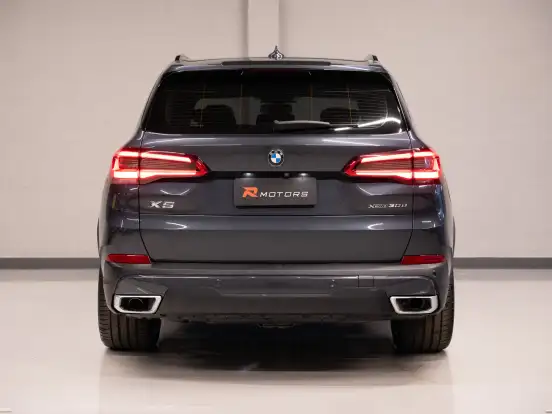 BMW-X5-2019