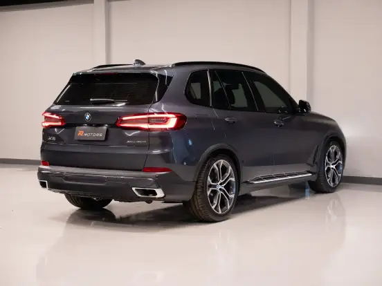 BMW-X5-3.0 4X4 30D I6 TURBO DIESEL 4P AUTOMÁTICO BMW-X5-2019
