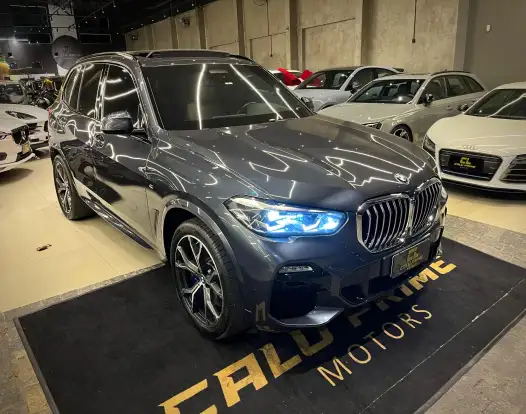 BMW-X5-2021