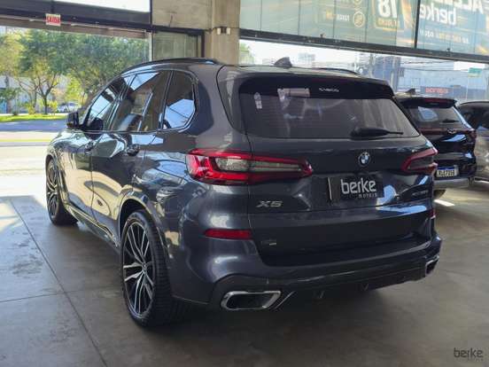 BMW-X5-3.0 4X4 30D I6 TURBO DIESEL 4P AUTOMÁTICO BMW-X5-2019