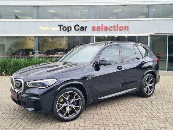 BMW-X5-2021