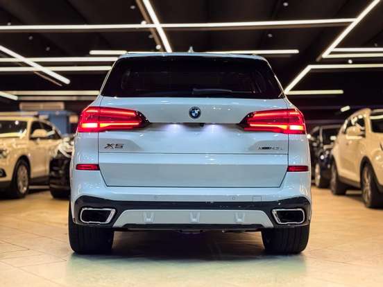 BMW-X5-3.0 I6 TURBO HÍBRIDO XDRIVE45E M SPORT AUTOMÁTICO BMW-X5-2022