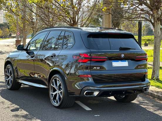 BMW-X5-3.0 I6 TURBO HÍBRIDO XDRIVE50E M SPORT AUTOMÁTICO BMW-X5-2023