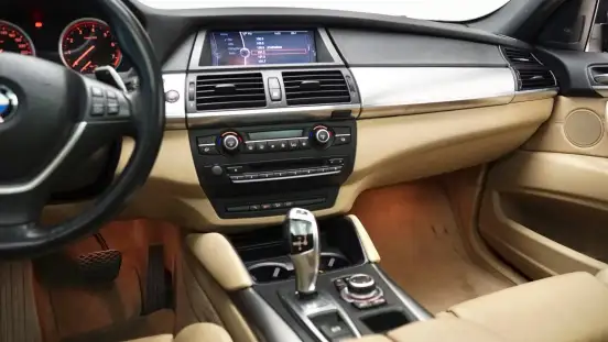 BMW-X6-2011