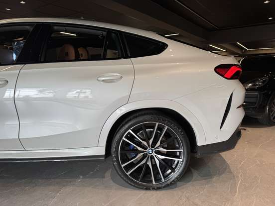BMW-X6-3.0 TWINPOWER GASOLINA XDRIVE40I M SPORT AUTOMÁTICO BMW-X6-2021