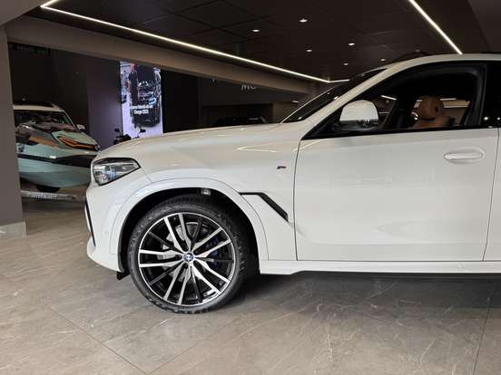 BMW-X6-2021