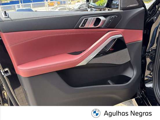 BMW-X6-3.0 TWINPOWER GASOLINA XDRIVE40I M SPORT AUTOMÁTICO BMW-X6-2024