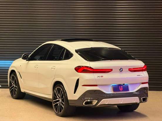 BMW-X6-3.0 TWINPOWER GASOLINA XDRIVE40I M SPORT AUTOMÁTICO BMW-X6-2023