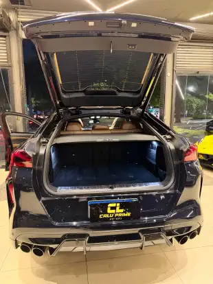 BMW-X6-2021