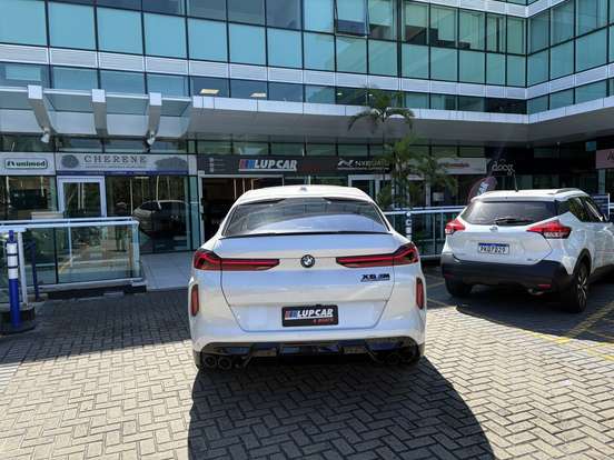 BMW-X6-4.4 V8 BITURBO GASOLINA M COMPETITION AUTOMÁTICO BMW-X6-2023