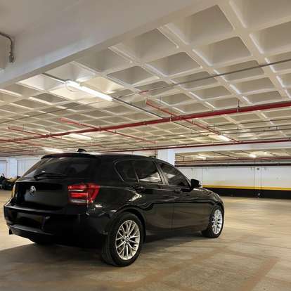 BMW-118i-2013