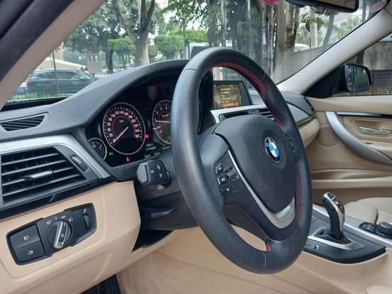 BMW-320i-2.0 SPORT 16V TURBO ACTIVE FLEX 4P AUTOMÁTICO BMW-320i-2017