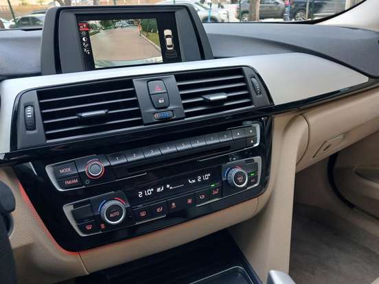 BMW-320i-2.0 SPORT 16V TURBO ACTIVE FLEX 4P AUTOMÁTICO BMW-320i-2017