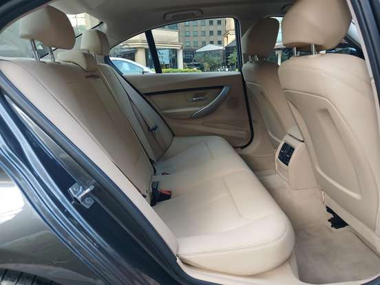BMW-320i-2017