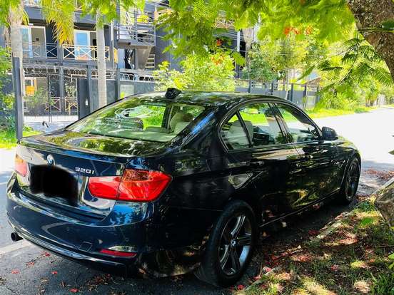 BMW-320i-2.0 SPORT GP 16V TURBO ACTIVE FLEX 4P AUTOMÁTICO BMW-320i-2015