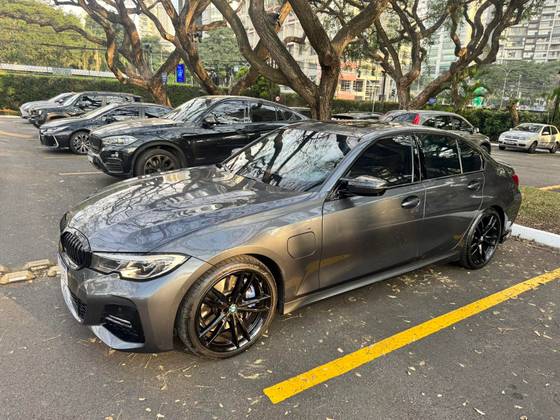 BMW 330e 2.0 16V TURBO HÍBRIDO M SPORT AUTOMÁTICO