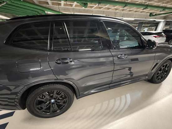 BMW-iX3-2022