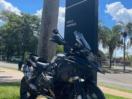 BMW-R 1250 GS PREMIUM TRIPLE BLACK BMW-R 1250 GS PREMIUM TRIPLE BLACK-2022