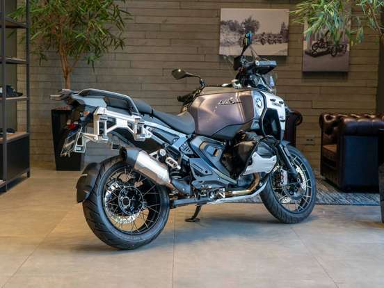 BMW-R 1300 GS ADVENTURE TRIPLE BLACK BMW-R 1300 GS ADVENTURE TRIPLE BLACK-2025