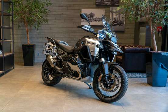 BMW-R 1300 GS ADVENTURE TRIPLE BLACK-2025