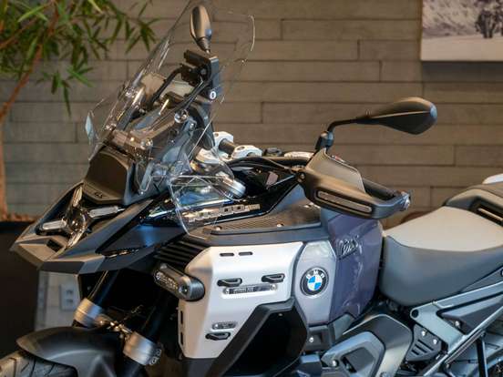 BMW-R 1300 GS ADVENTURE TRIPLE BLACK BMW-R 1300 GS ADVENTURE TRIPLE BLACK-2025
