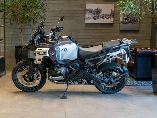 BMW-R 1300 GS ADVENTURE TRIPLE BLACK BMW-R 1300 GS ADVENTURE TRIPLE BLACK-2025