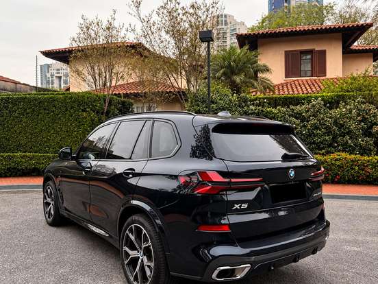 BMW-X5-3.0 I6 TURBO HÍBRIDO XDRIVE50E M SPORT AUTOMÁTICO BMW-X5-2025