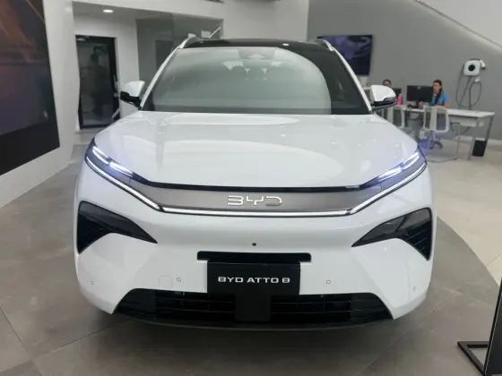 BYD ATTO 8 1.5 TURBO PHEV AWD AUTOMÁTICO