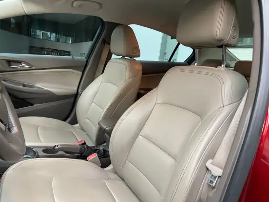 CHEVROLET-CRUZE-2018
