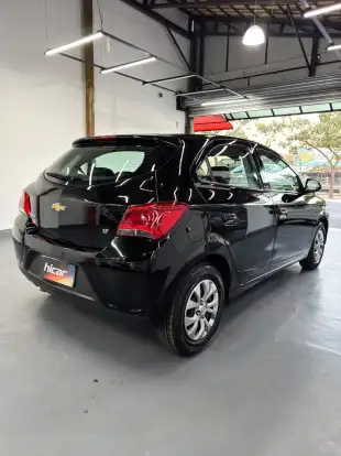 CHEVROLET-ONIX-2019