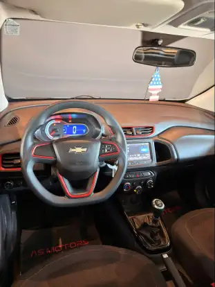 CHEVROLET-ONIX-2015