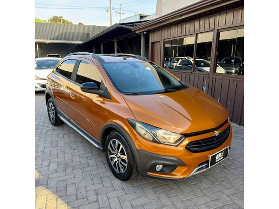 CHEVROLET ONIX 1.4 MPFI ACTIV 8V FLEX 4P AUTOMÁTICO