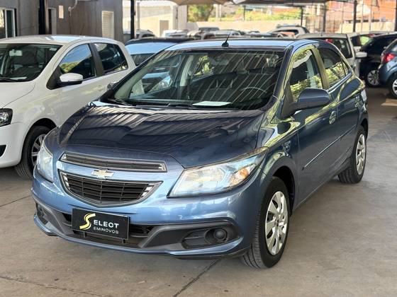 CHEVROLET ONIX 1.4 MPFI LT 8V FLEX 4P AUTOMÁTICO
