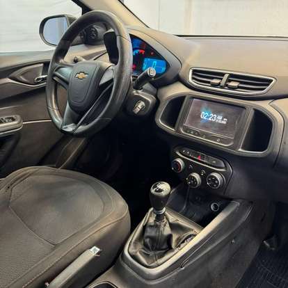CHEVROLET-ONIX-2013