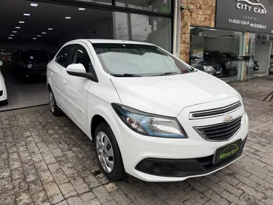 CHEVROLET-PRISMA-2014