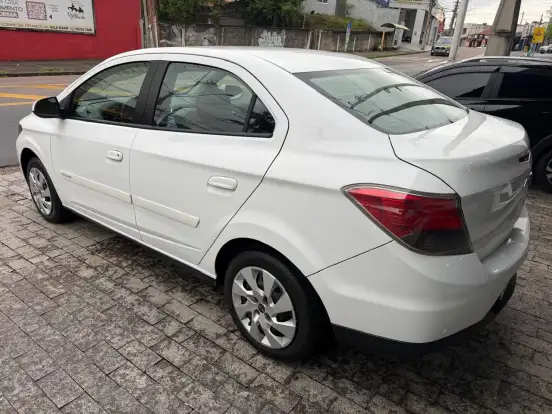 CHEVROLET-PRISMA-2014