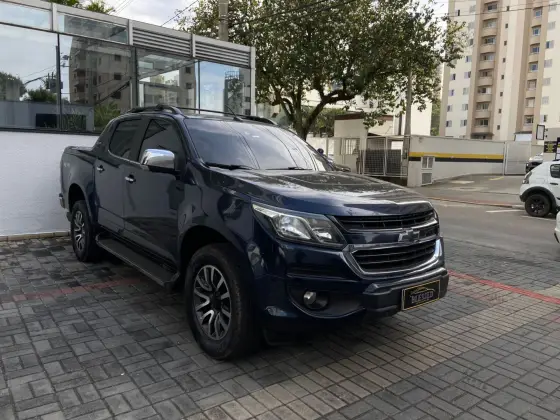 CHEVROLET S10 2.8 HIGH COUNTRY 4X4 CD 16V TURBO DIESEL 4P AUTOMÁTICO