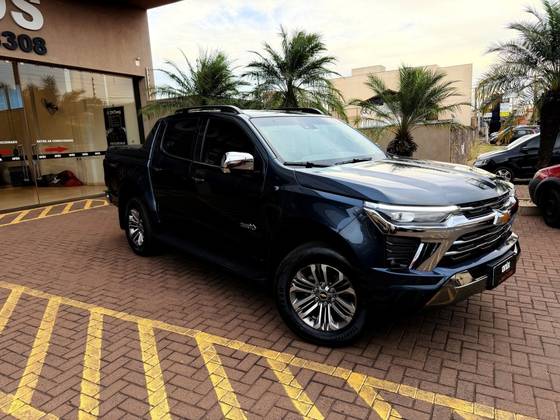 CHEVROLET S10 2.8 16V TURBO DIESEL HIGH COUNTRY CD 4X4 AUTOMÁTICO