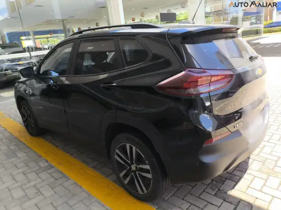CHEVROLET-TRACKER-2023