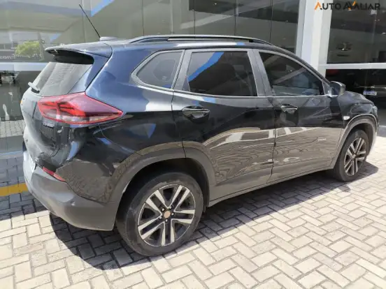 CHEVROLET-TRACKER-2023