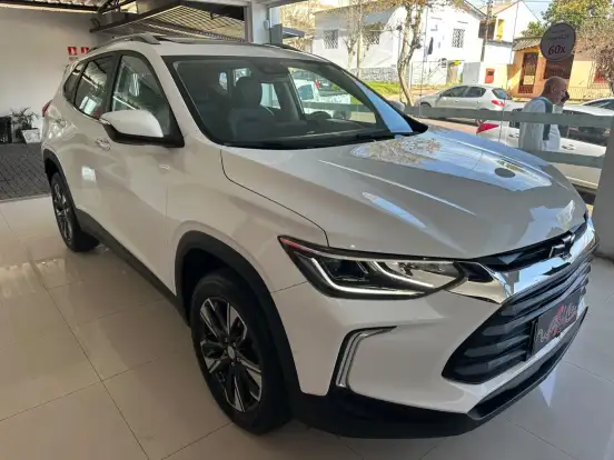 CHEVROLET-TRACKER-2023