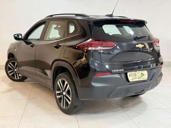 CHEVROLET-TRACKER-2023