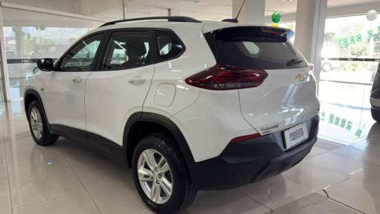 CHEVROLET-TRACKER-2023