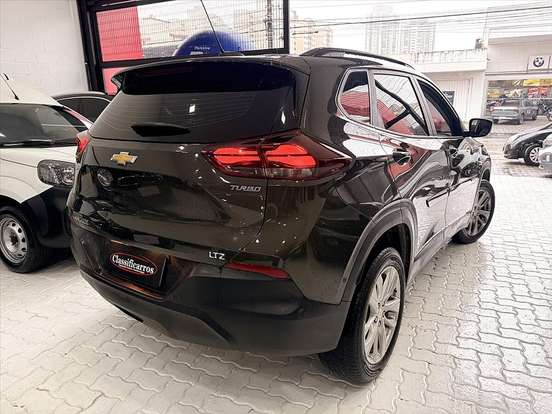 CHEVROLET-TRACKER-2024
