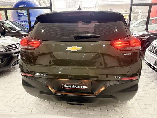 CHEVROLET-TRACKER-2024