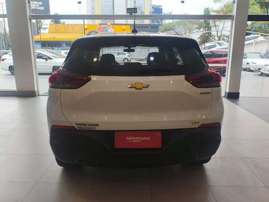 CHEVROLET-TRACKER-2022