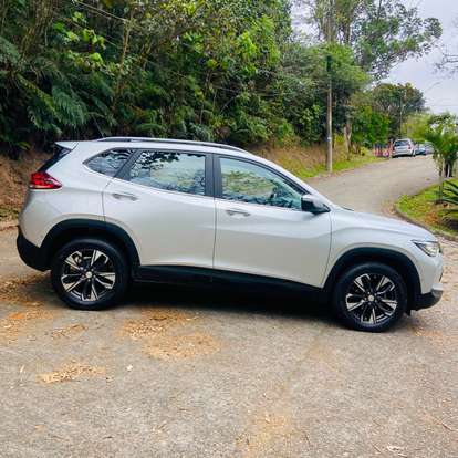 CHEVROLET-TRACKER-2022