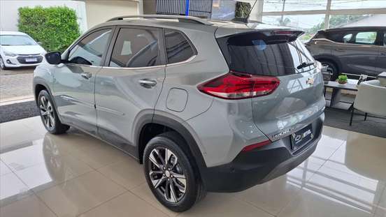 CHEVROLET-TRACKER-2023