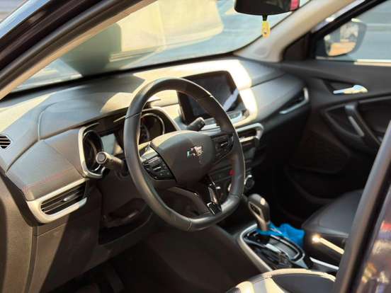 CHEVROLET-TRACKER-2023